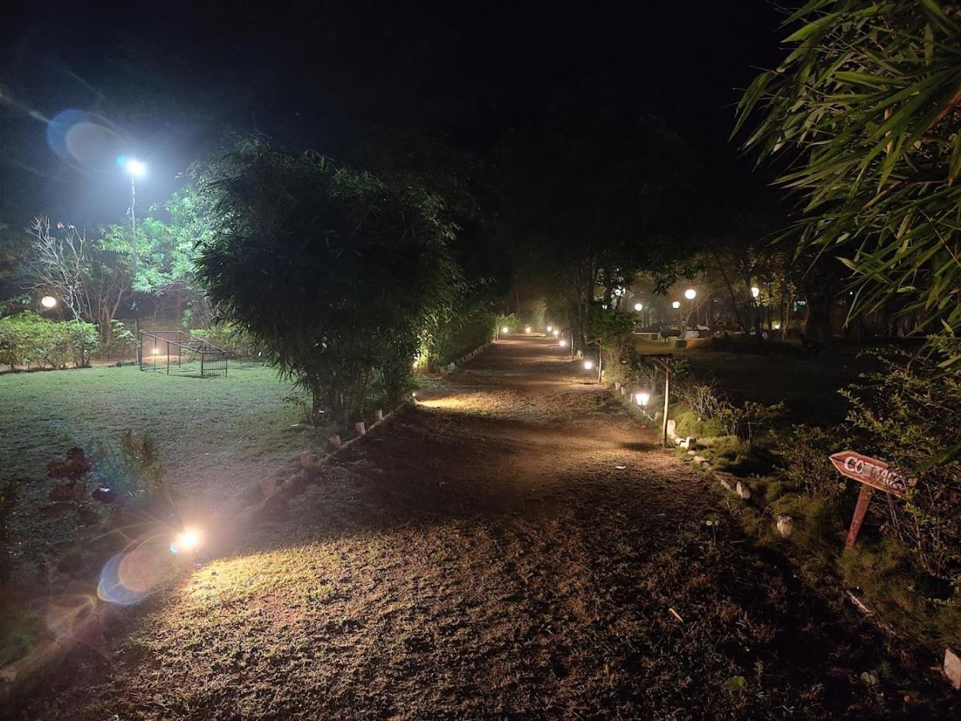 Pench Tiger Trails Resort Khawāsa エクステリア 写真